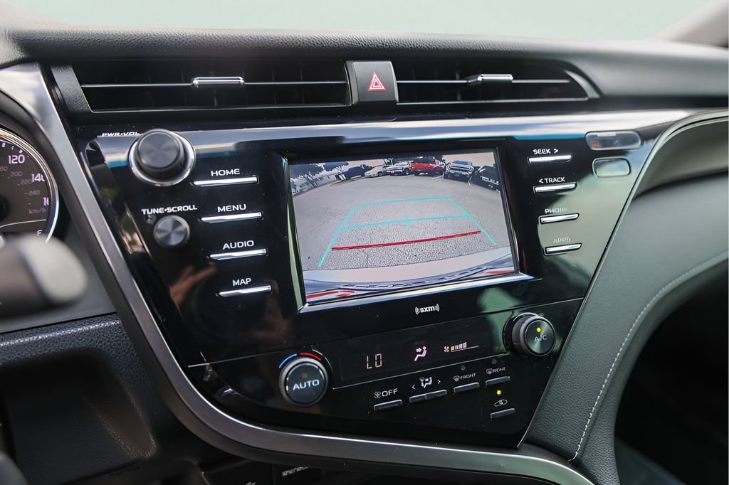 Used 2020 Toyota Camry SE FWD image 20