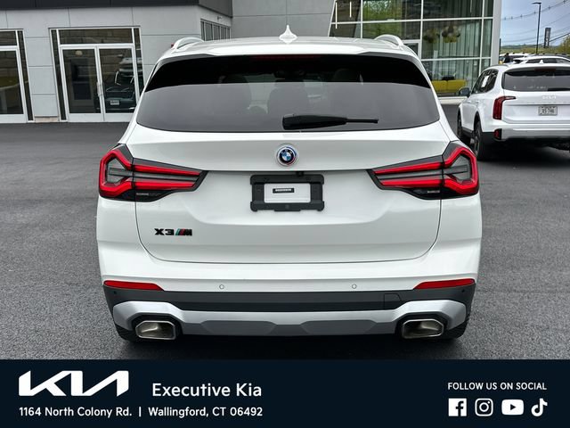 Used 2023 BMW X3 xDrive30i w/ Premium Package AWD/4WD image 3