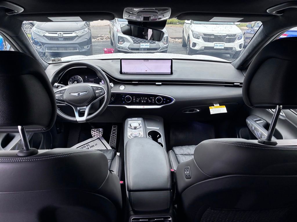 Used 2025 Genesis GV70 3.5T Sport w/ Sport Advanced Package AWD/4WD image 17