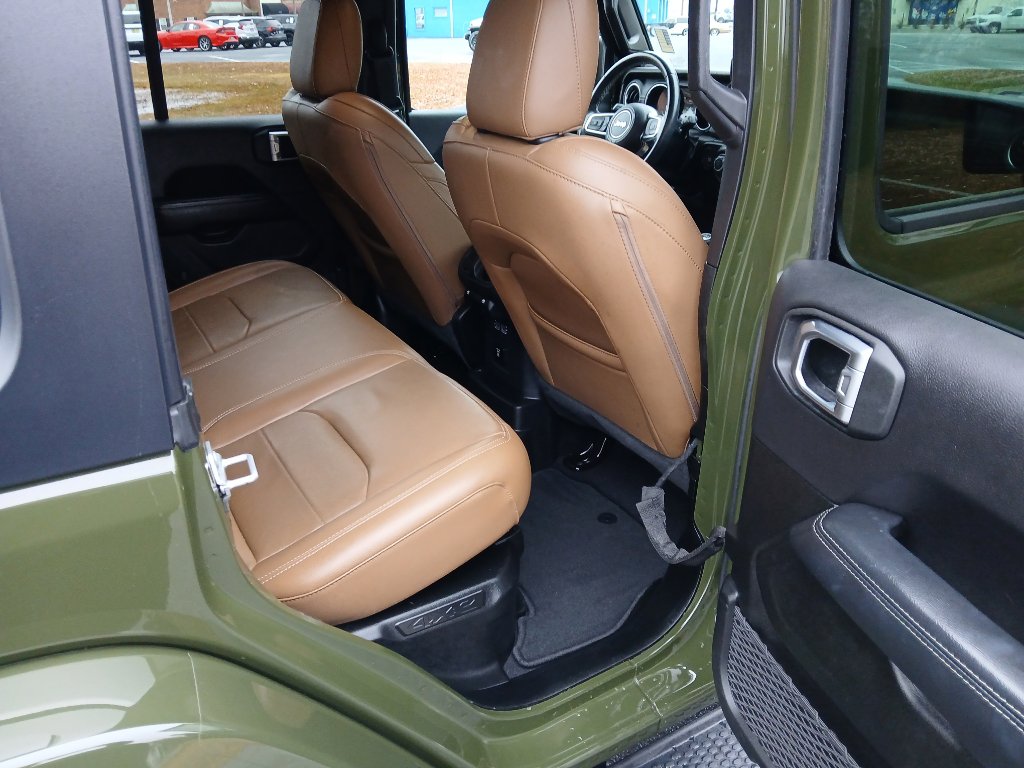 Used 2022 Jeep Wrangler Unlimited Sahara image 33
