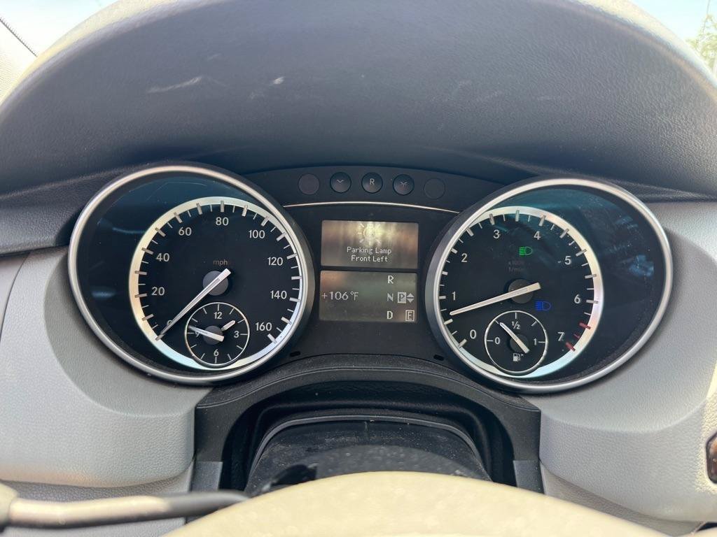 Used 2011 Mercedes-Benz R 350 4MATIC image 22