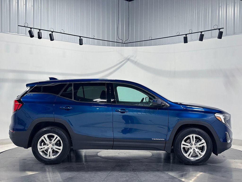 Used 2020 GMC Terrain SLE FWD image 10