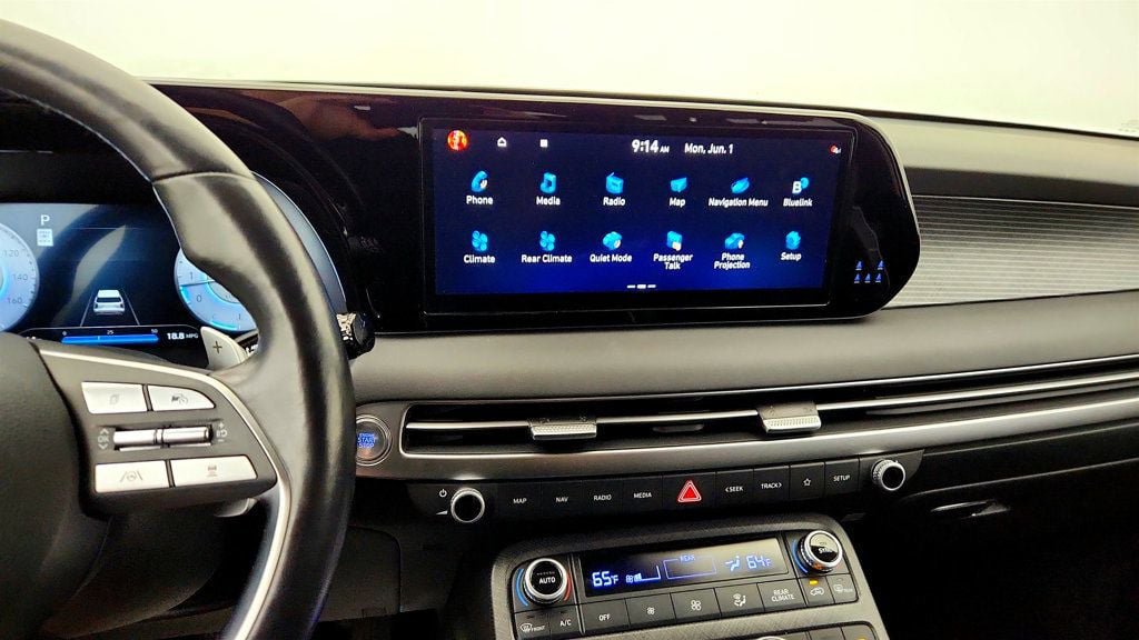 Used 2023 Hyundai Palisade Limited AWD/4WD image 18