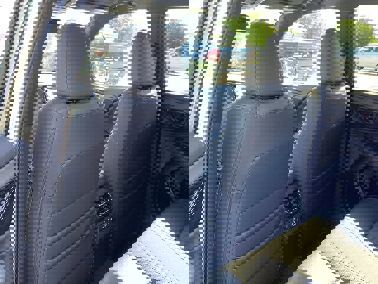 Used 2025 Subaru Outback Wilderness image 17