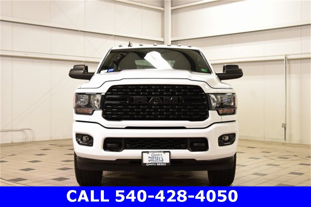 Used 2022 RAM 3500 Big Horn w/ Night Edition image 2
