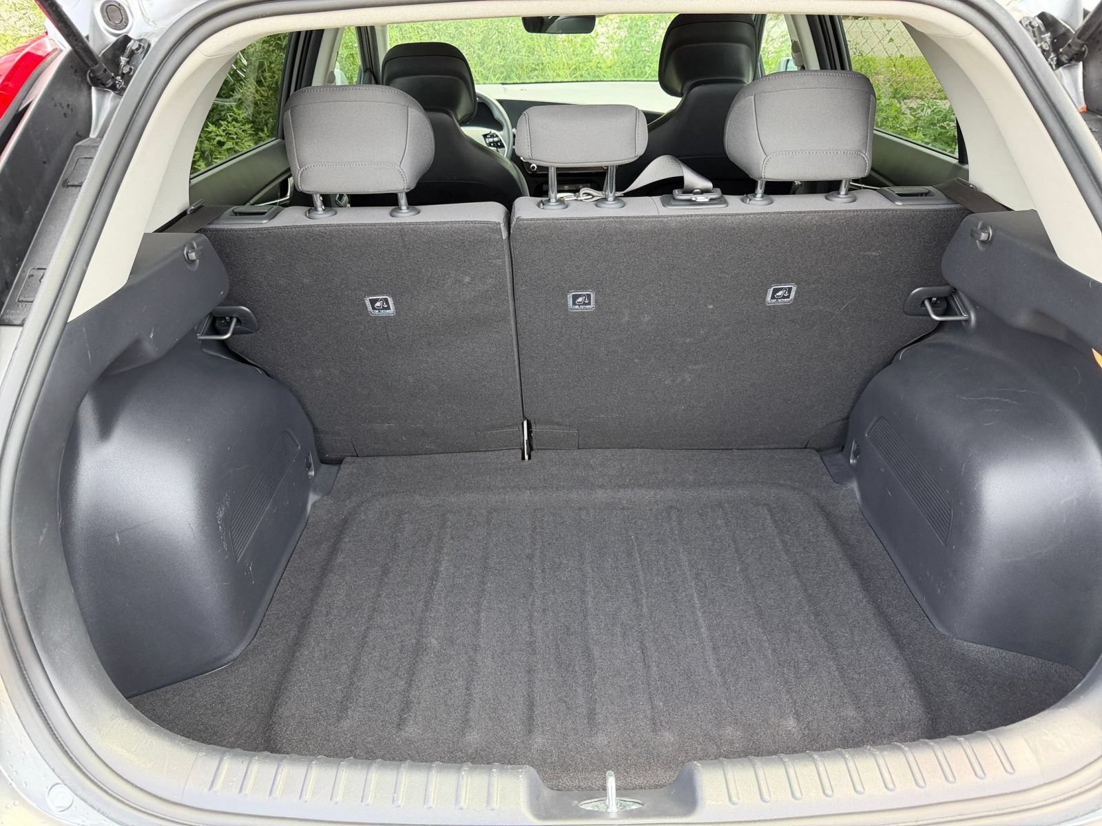 Used 2026 Kia Niro LX FWD image 29
