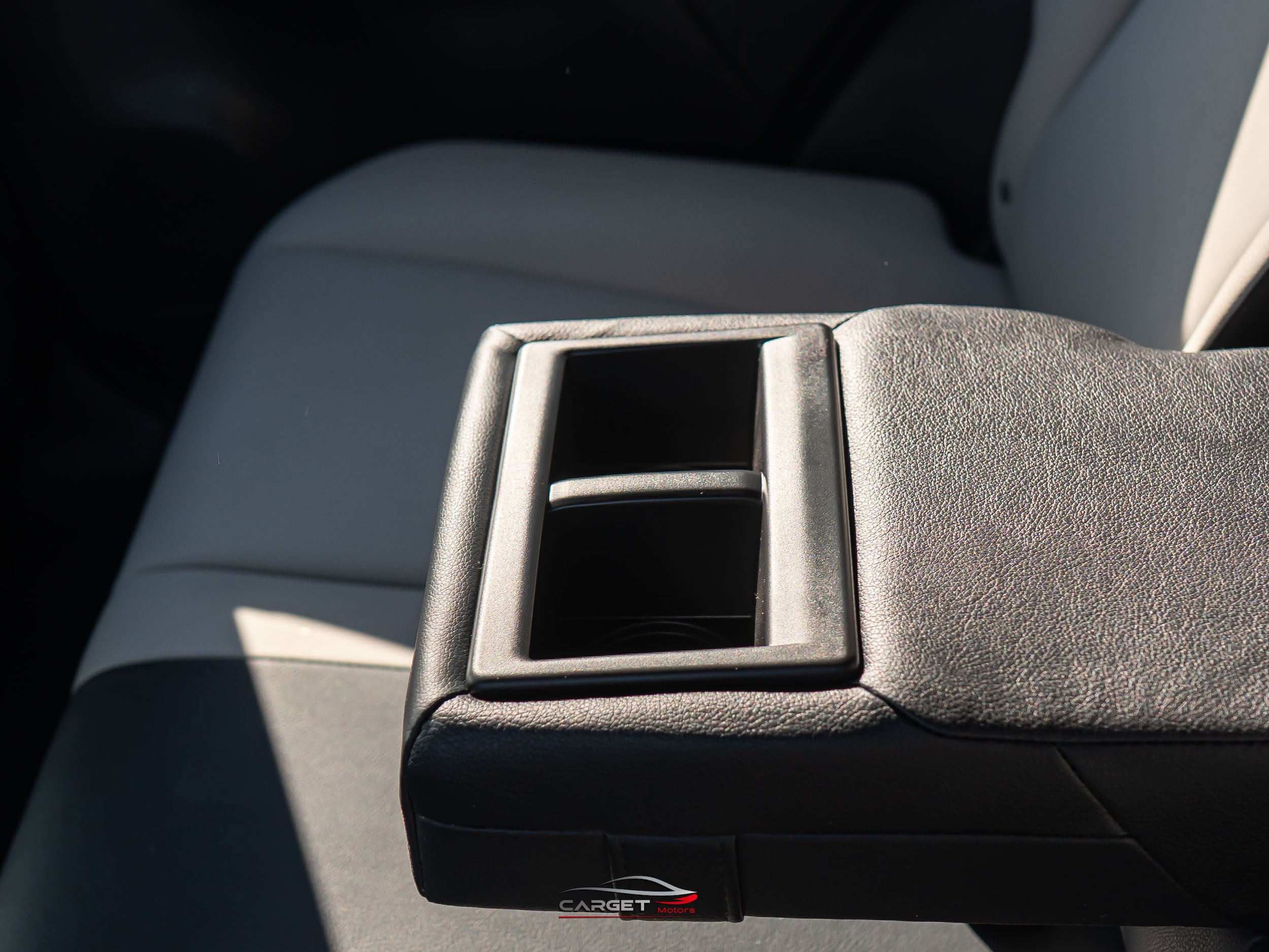 Used 2016 Toyota RAV4 Limited AWD/4WD image 22