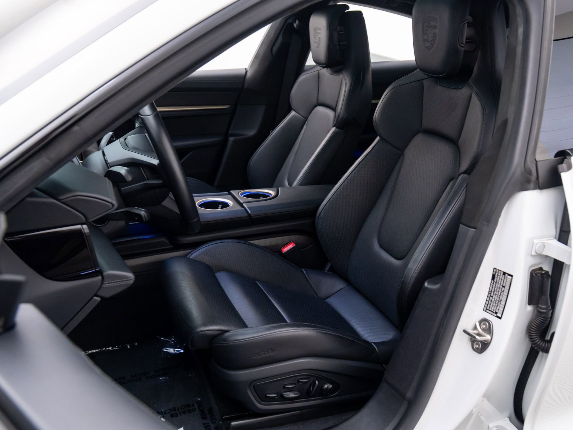 Used 2021 Porsche Taycan Turbo S image 5