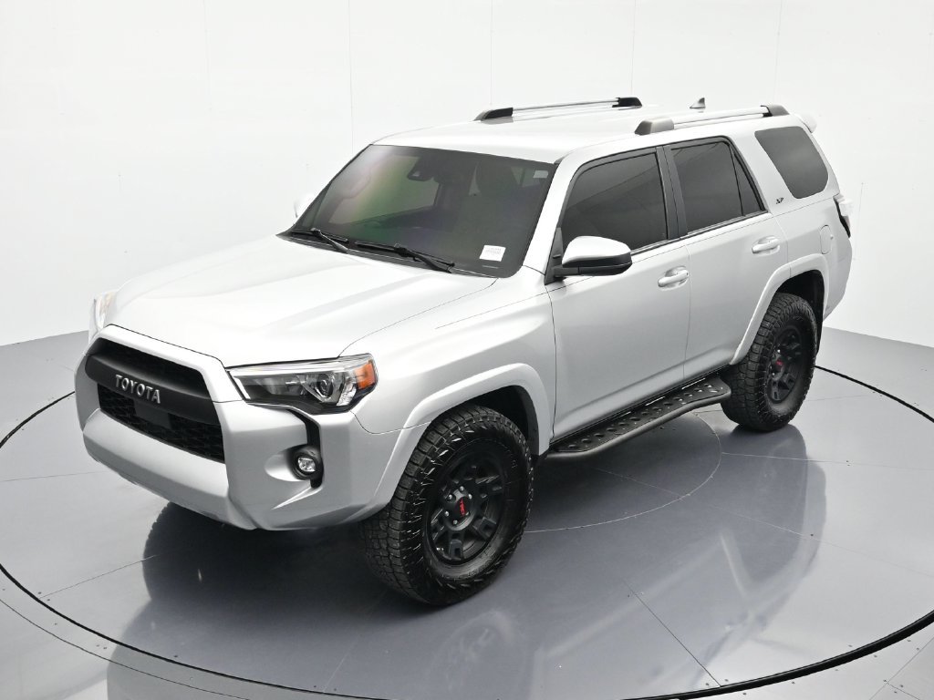 Used 2023 Toyota 4Runner SR5 AWD/4WD image 27