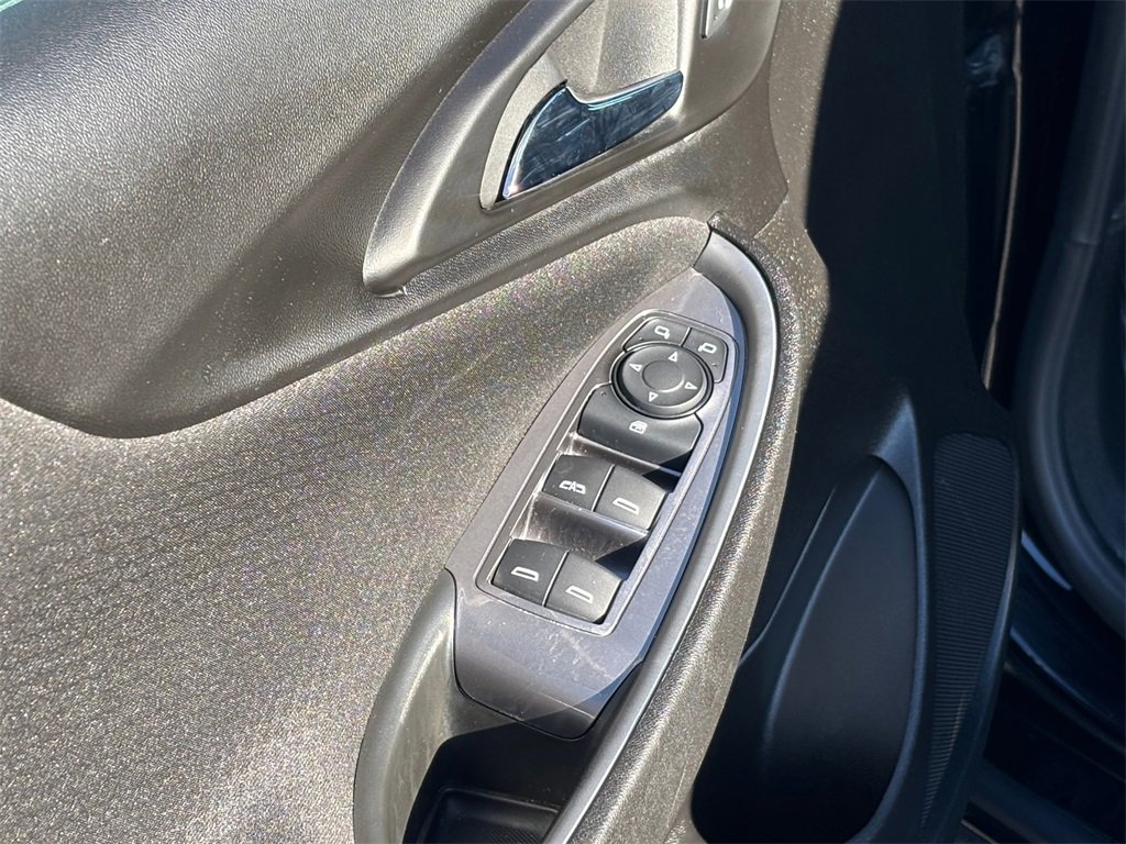 Used 2023 Chevrolet Malibu LT image 25