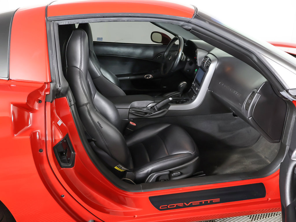 Used 2006 Chevrolet Corvette Coupe w/ Preferred Equipment Group RWD image 24