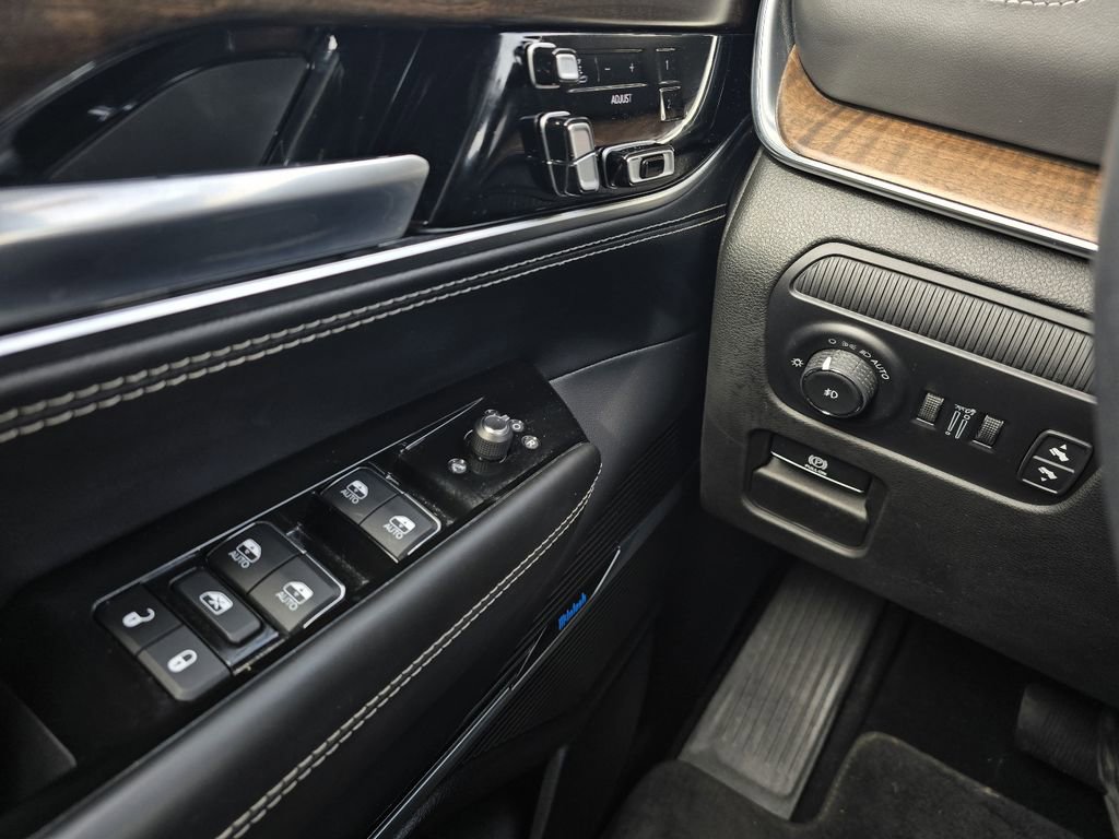 Used 2022 Jeep Grand Wagoneer Series I w/ Flexible Seating Group image 22