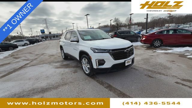 Certified 2023 Chevrolet Traverse RS image 2