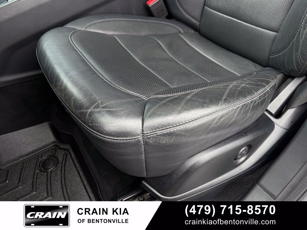 Used 2018 Mercedes-Benz GLS 450 4MATIC image 25