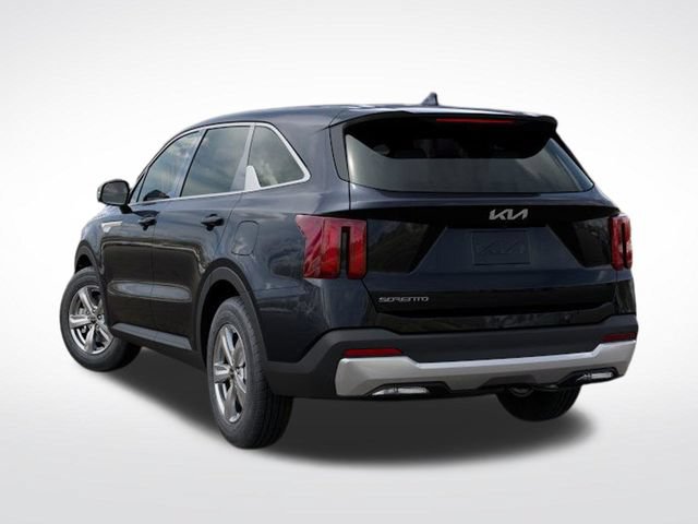 Used 2025 Kia Sorento LX FWD image 4