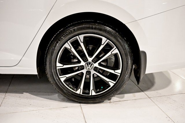 Used 2024 Volkswagen Jetta Sport image 41