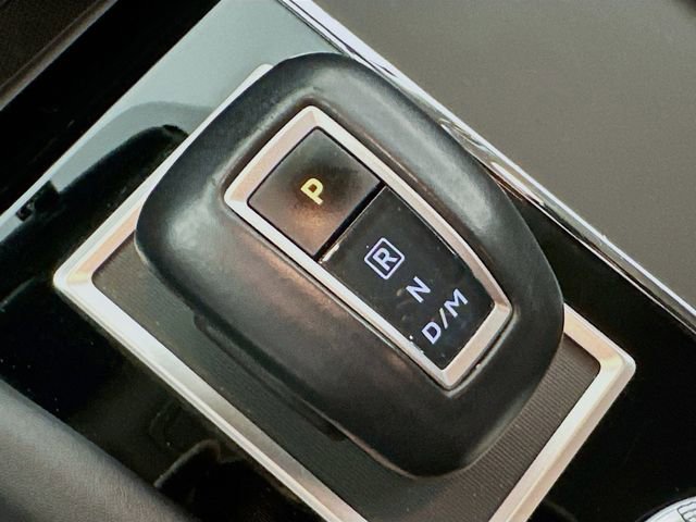 Used 2023 Mitsubishi Outlander SE image 17