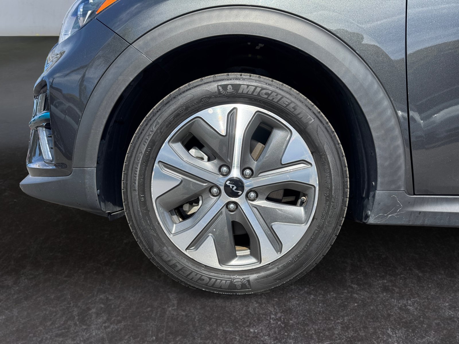 Used 2022 Kia Niro EX FWD image 14