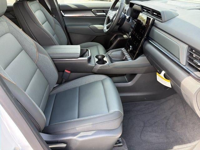 New 2027 GMC Terrain AT4 w/ Technology Package II AWD/4WD image 12