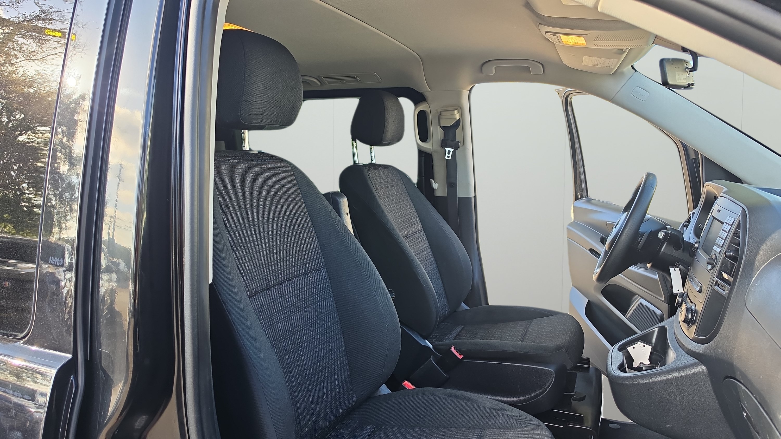 Used 2019 Mercedes-Benz Metris Passenger image 19