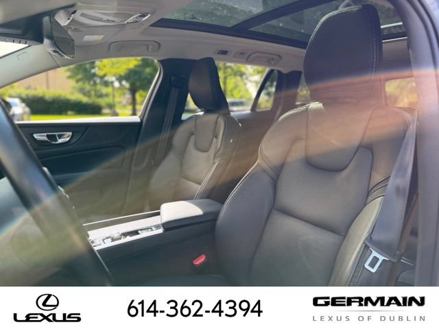 Used 2020 Volvo V60 T5 Cross Country AWD/4WD image 16