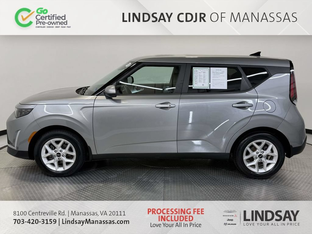 Used 2023 Kia Soul S FWD image 5