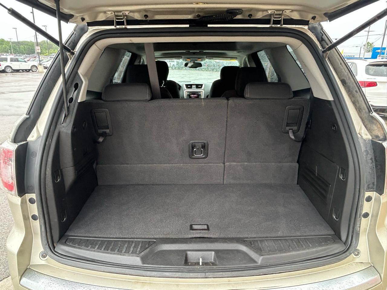 Used 2014 GMC Acadia SLE FWD image 18
