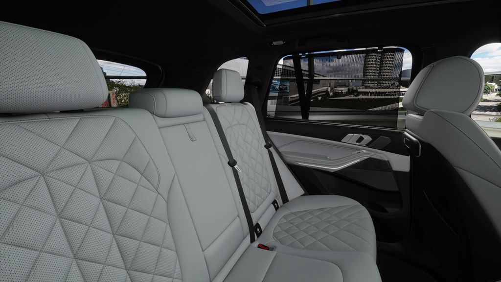 Used 2026 BMW X5 sDrive40i w/ Executive Package RWD image 38
