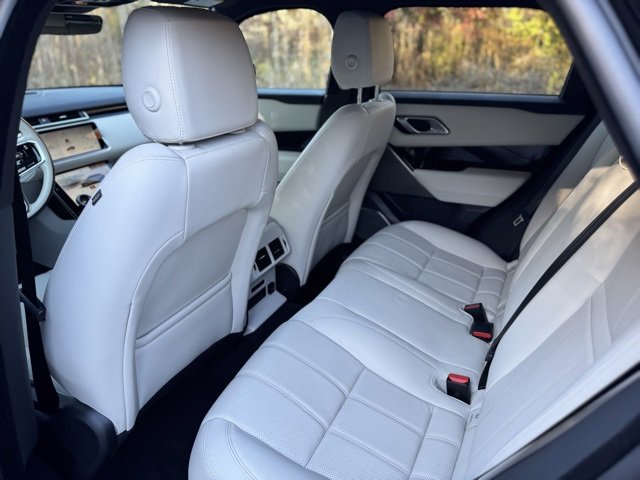 Used 2022 Land Rover Range Rover Velar R-Dynamic S image 13