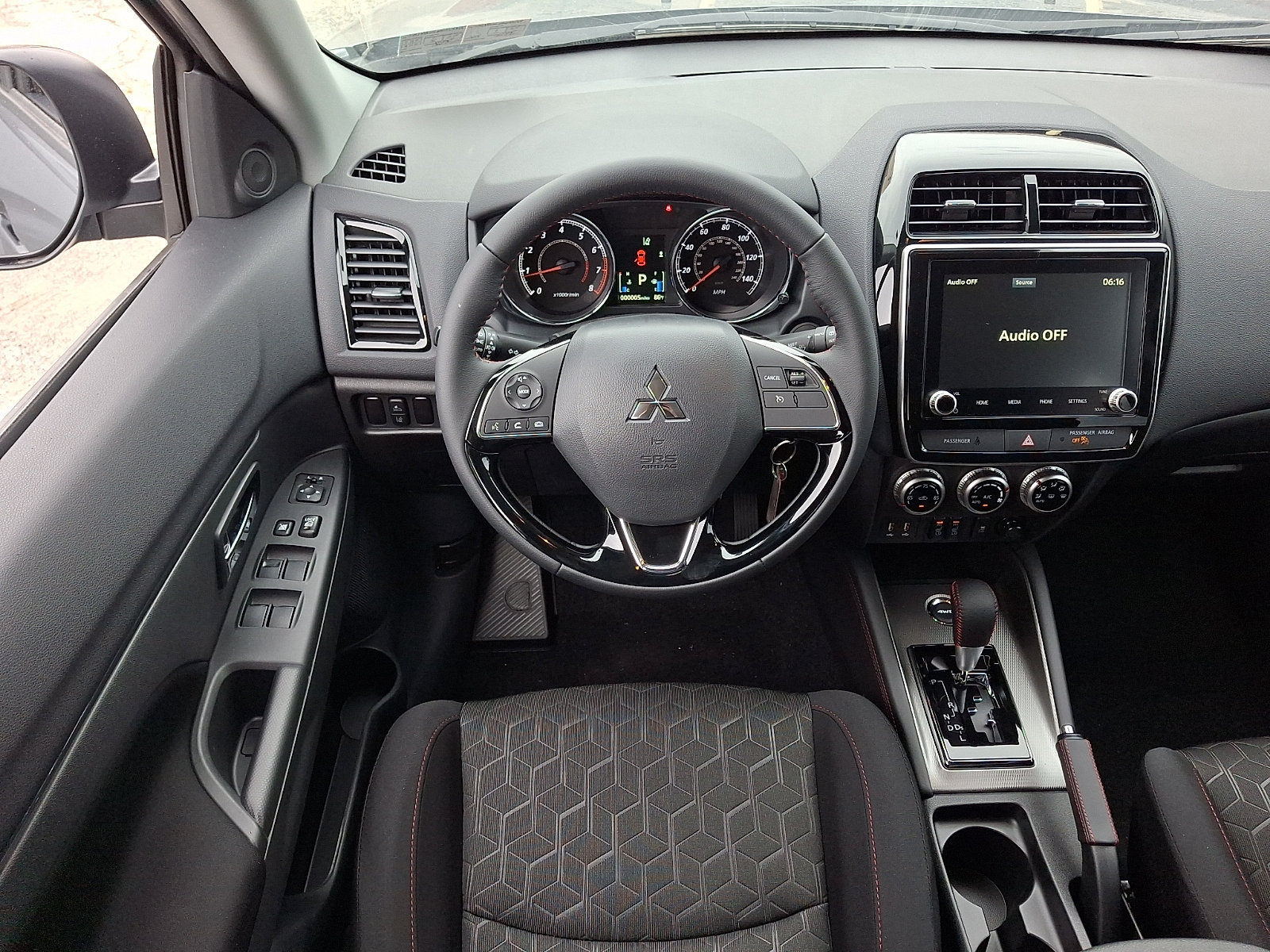 New 2026 Mitsubishi Outlander Sport LE AWD/4WD image 12
