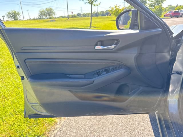 Used 2020 Nissan Altima 2.5 SR FWD image 23