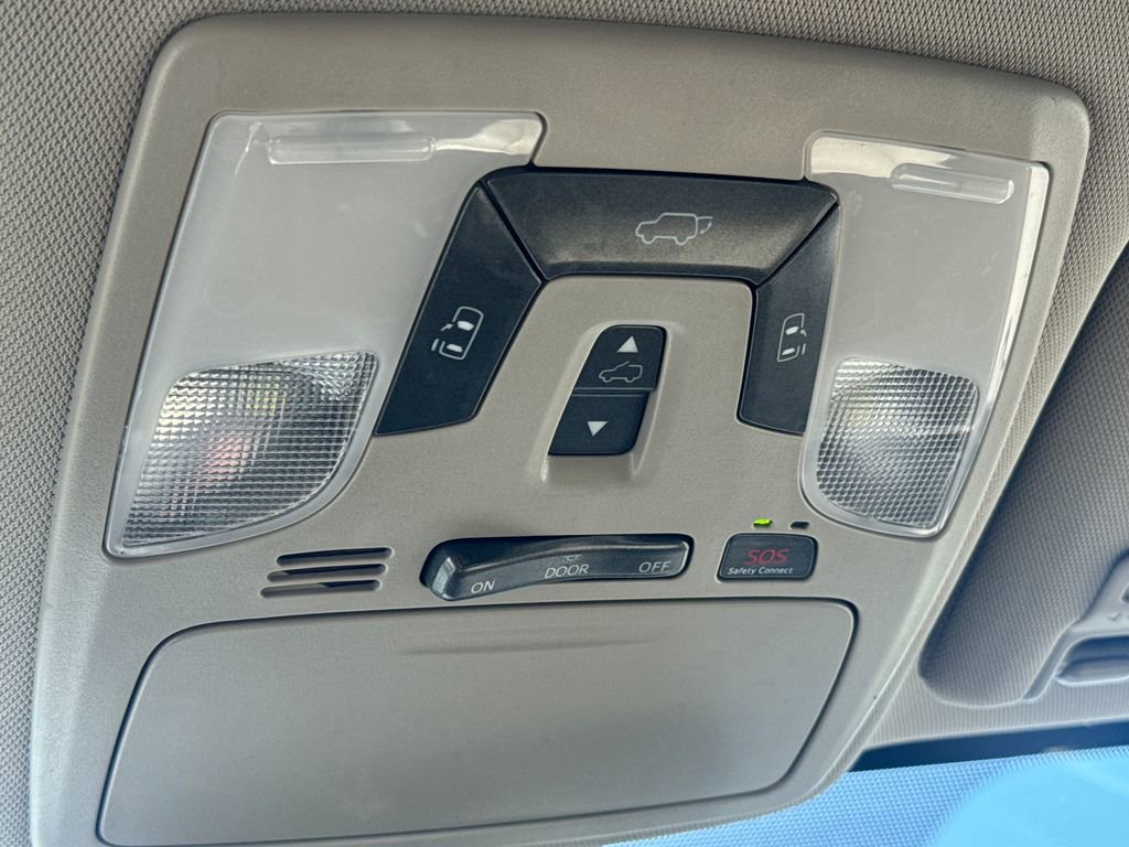 Used 2020 Toyota Sienna XLE w/ XLE Navigation Package AWD/4WD image 36