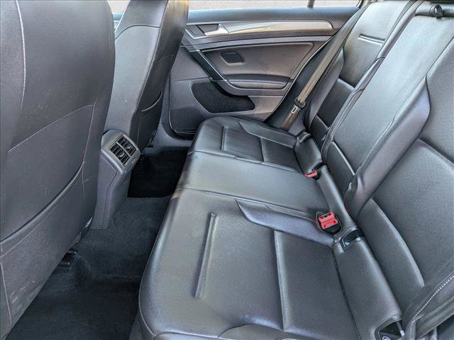 Used 2019 Volkswagen Golf Alltrack S image 17