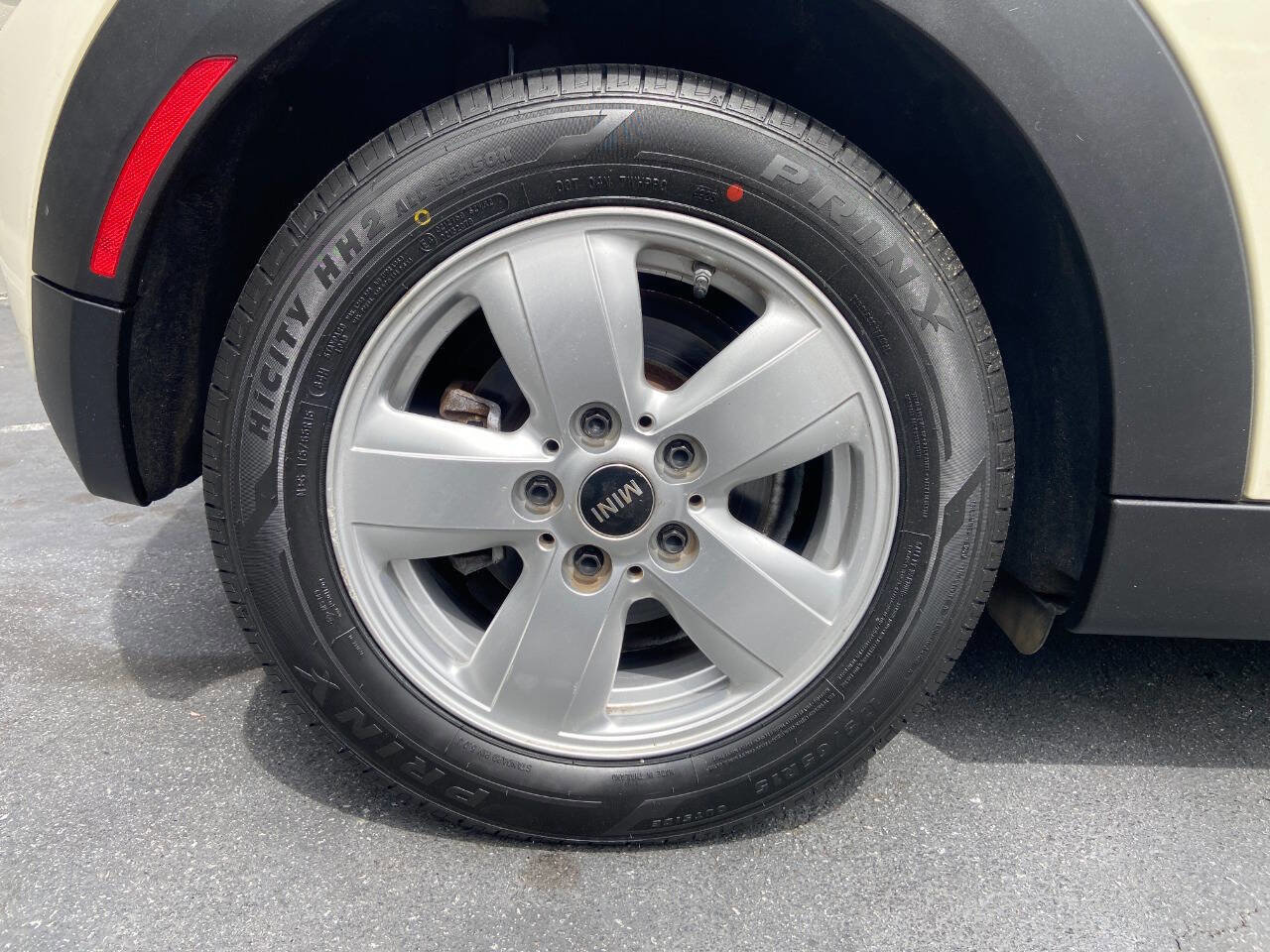 Used 2015 MINI Cooper 2-Door Hardtop image 22