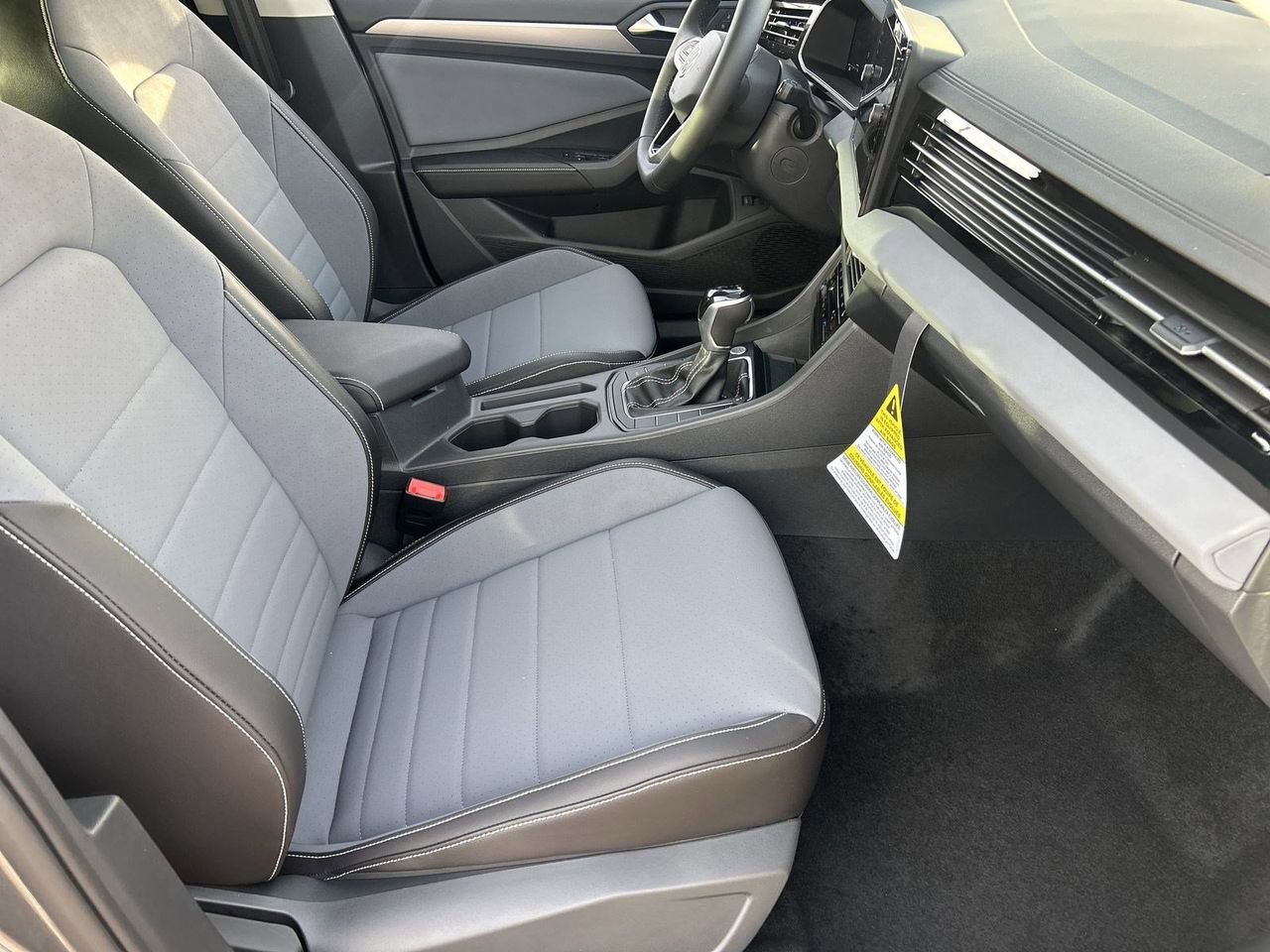 New 2026 Volkswagen Jetta SE image 8