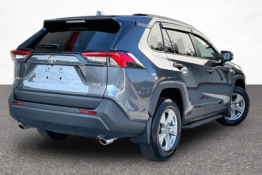 Used 2025 Toyota RAV4 XLE w/ Convenience Package FWD image 9