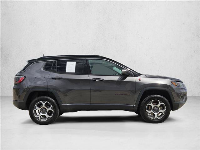Used 2022 Jeep Compass Trailhawk AWD/4WD image 4