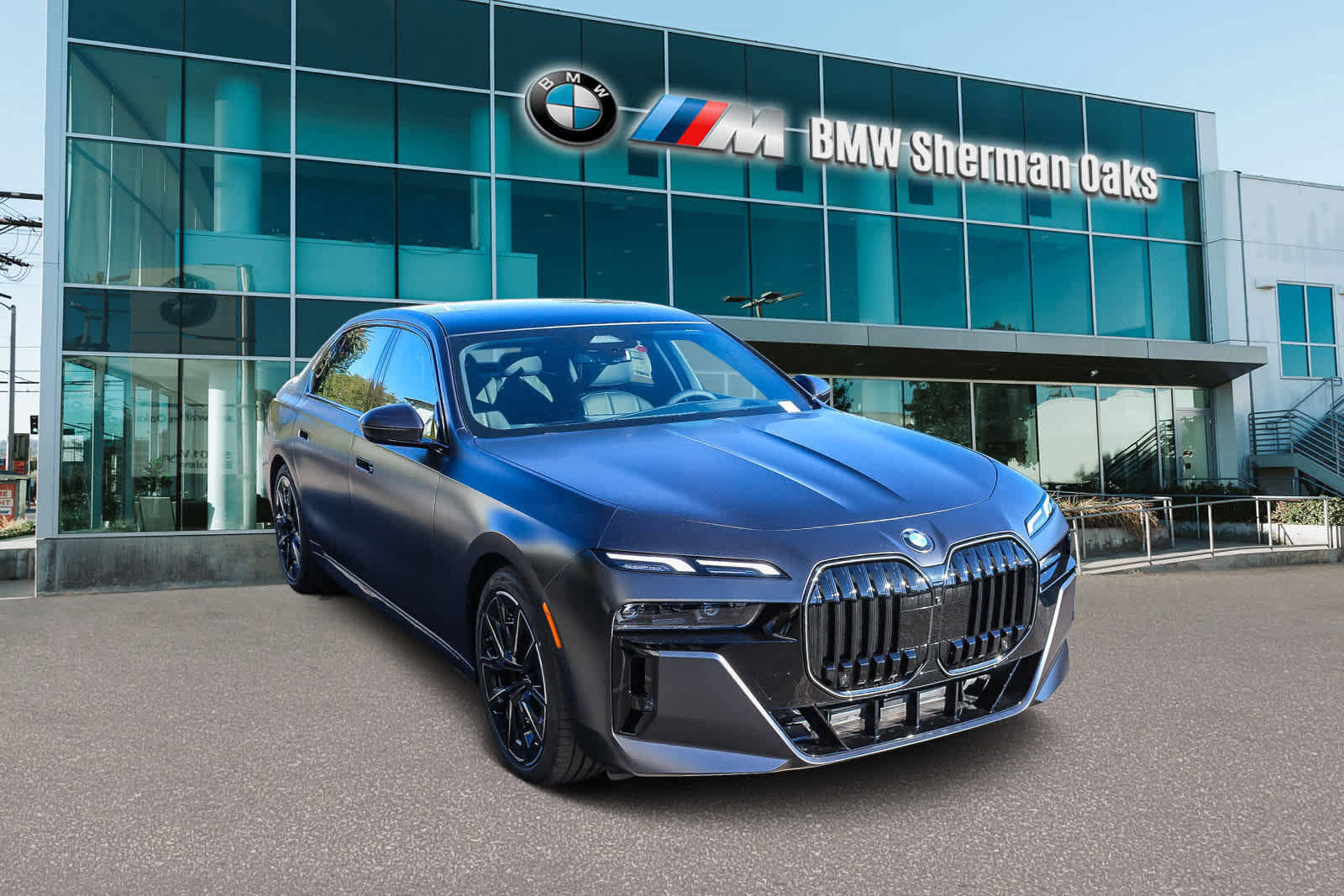 New 2026 BMW 740i image 3