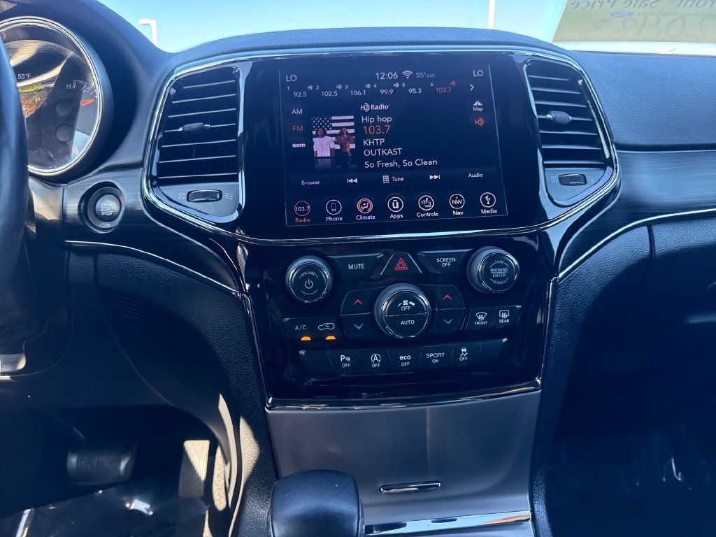 Used 2019 Jeep Grand Cherokee Limited AWD/4WD image 27
