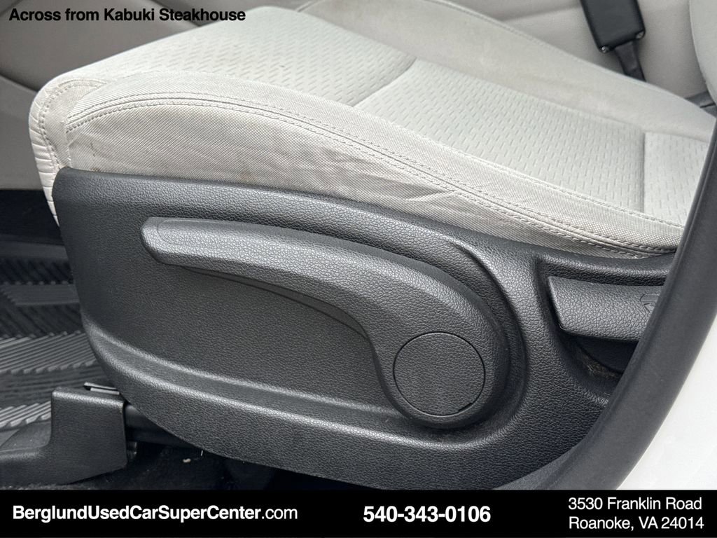 Used 2019 Hyundai Tucson SE image 15
