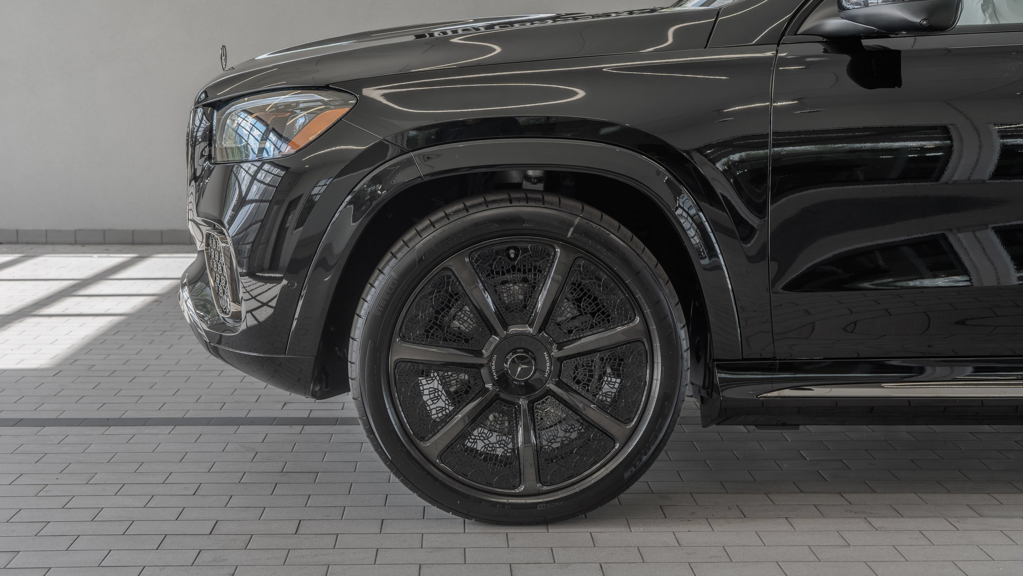 New 2026 Mercedes-Benz Maybach GLS 600 4MATIC image 4
