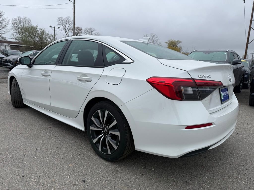 Used 2023 Honda Civic EX image 6