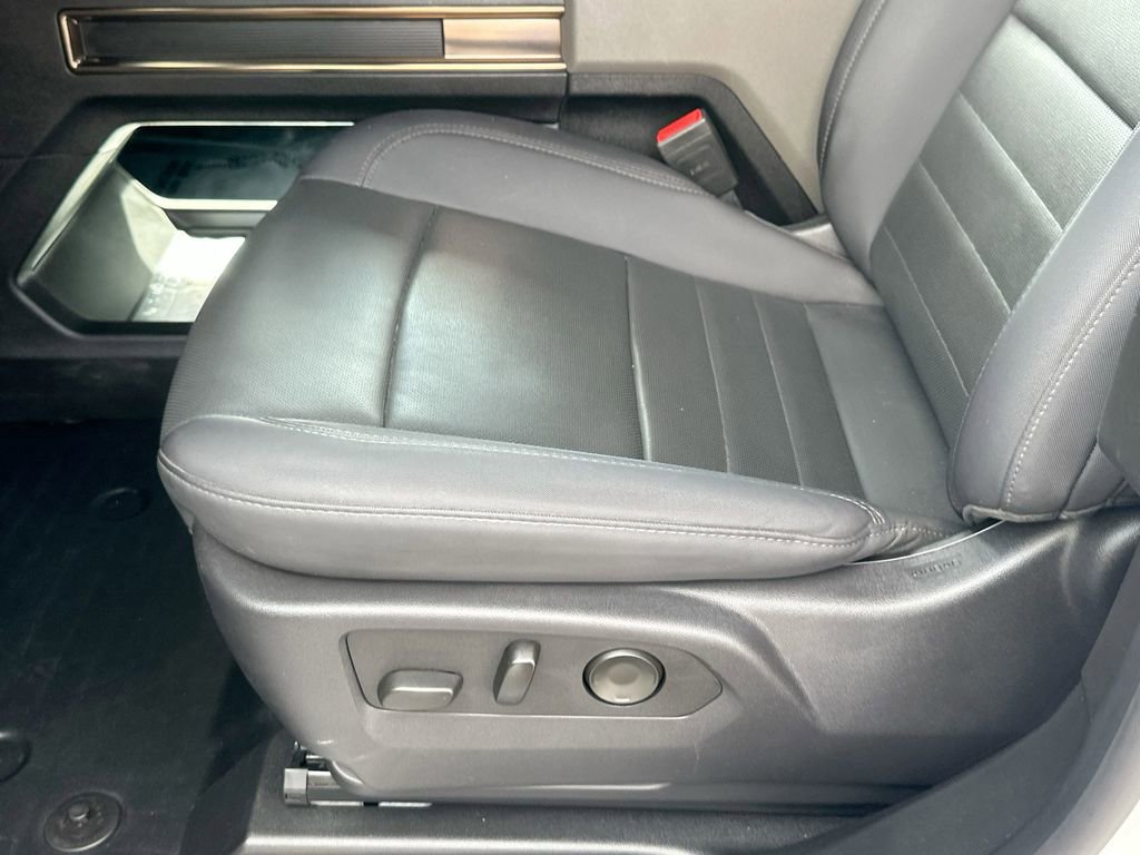 Certified 2025 GMC Hummer EV 3X AWD/4WD image 19