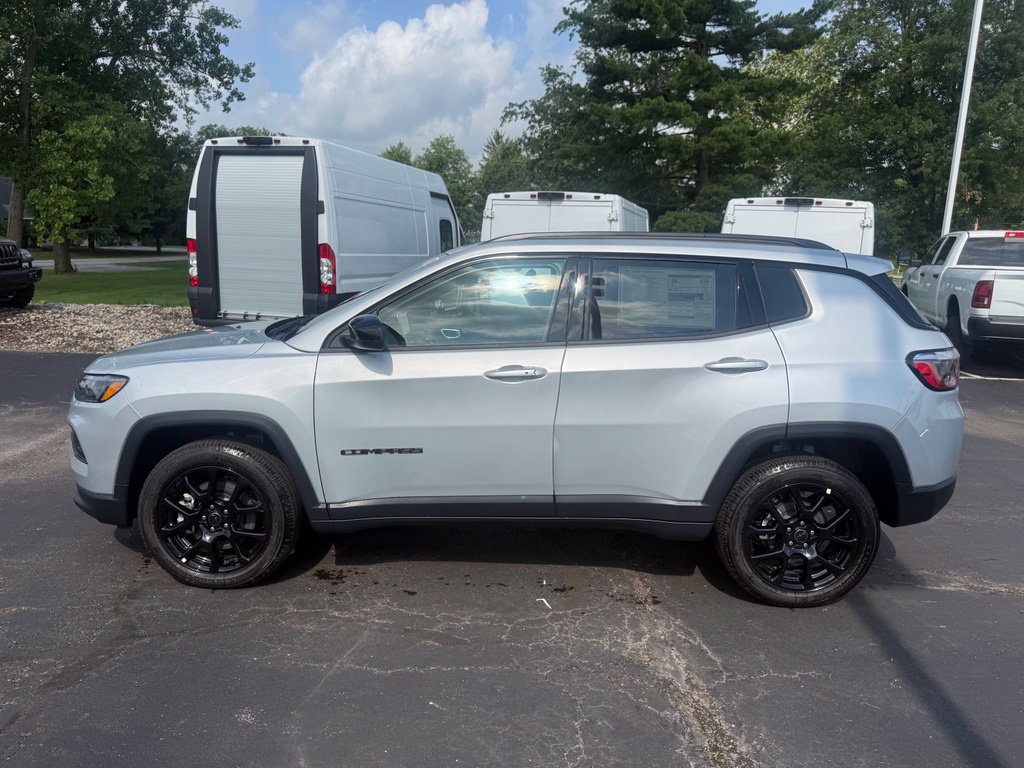 New 2026 Jeep Compass Latitude AWD/4WD image 7