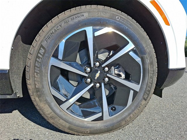 Used 2024 Chevrolet Equinox EV LT image 8