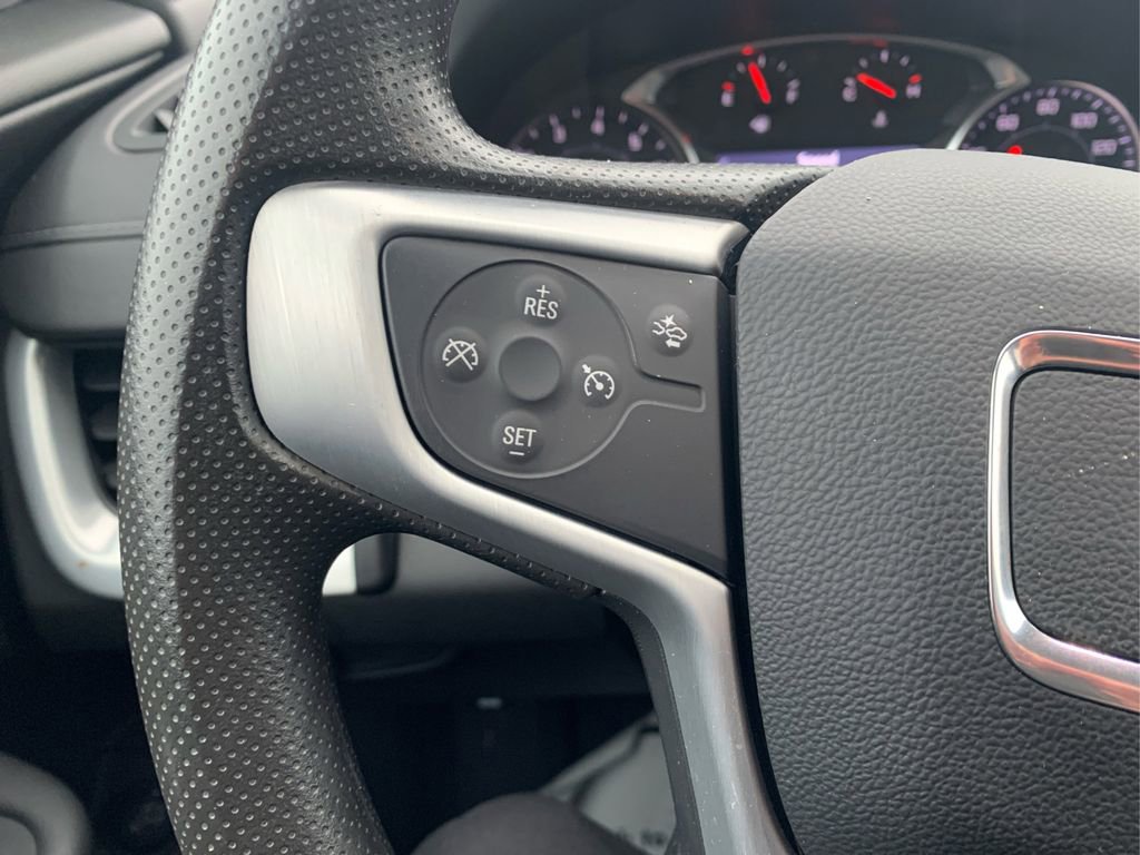 Used 2023 GMC Terrain SLE w/ Driver Convenience Package image 29