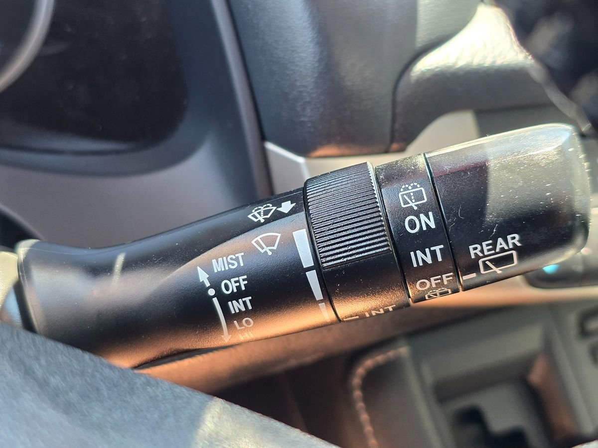 Used 2015 Lexus CT 200h FWD image 41