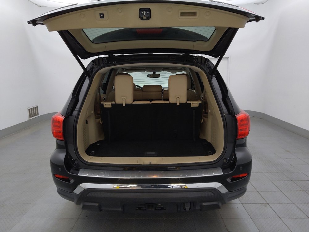 Used 2018 Nissan Pathfinder Platinum image 29