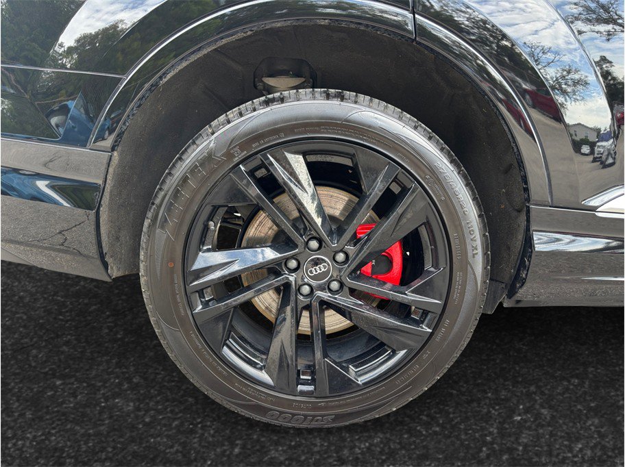 Used 2020 Audi Q7 2.0T Premium w/ Convenience Package AWD/4WD image 14