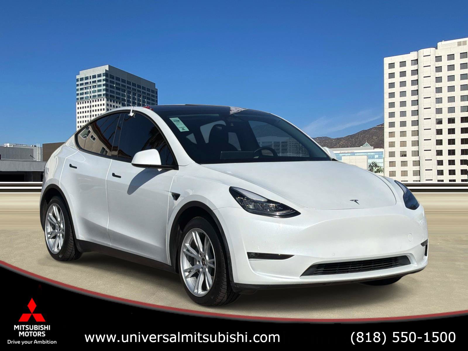Used 2023 Tesla Model Y Long Range AWD/4WD image 1